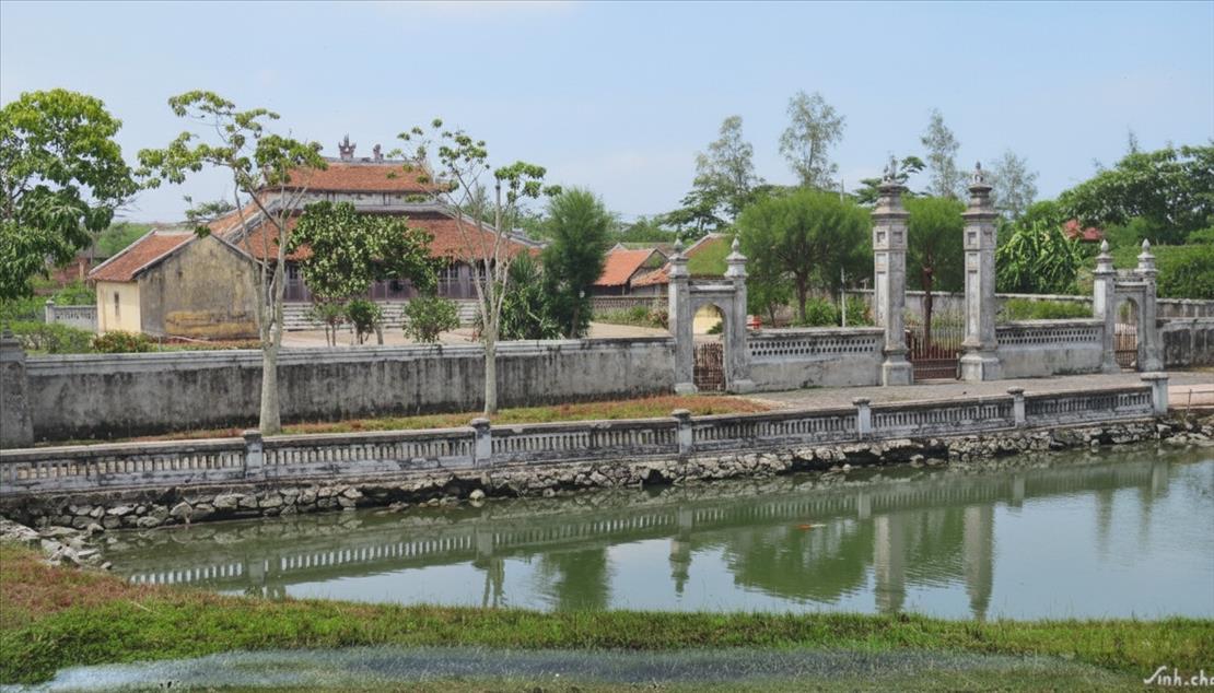 Hành cung Hà Tĩnh, nơi dành cho vua nghỉ ngơi khi đi xem xét dân tình và viếng thăm phong cảnh, thập niên 1920s..jpg